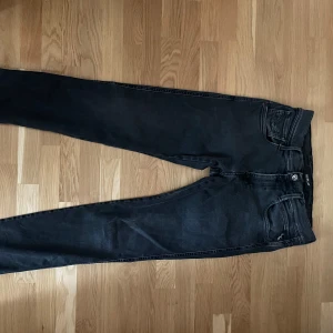 Replay Anbass - Säljer dessa Replay anbass i storlek 29/32 i väldigt fint skick 8/10 