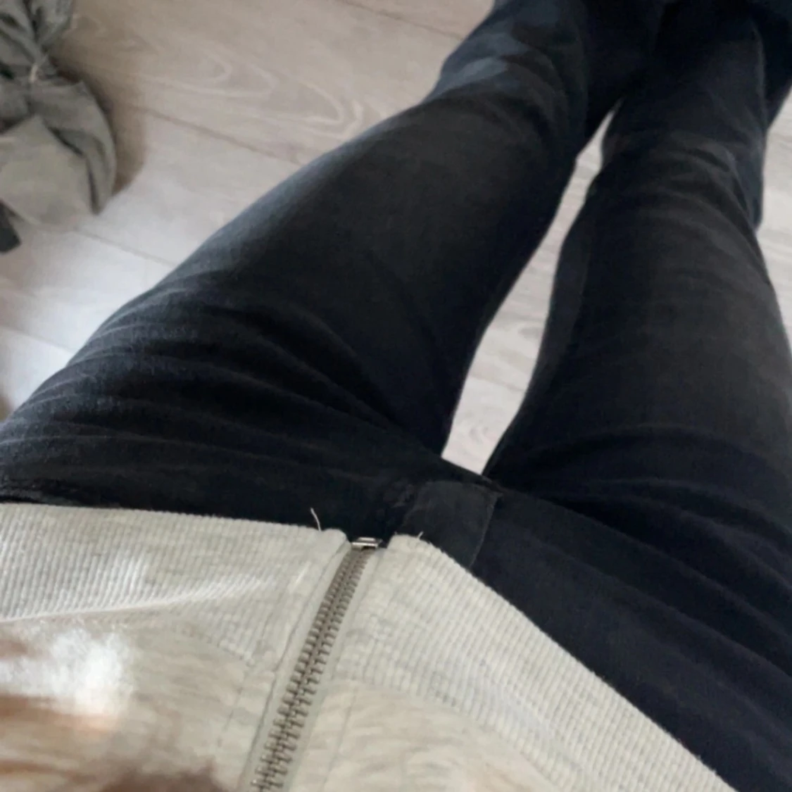 Svarta bootcut jeans - 2