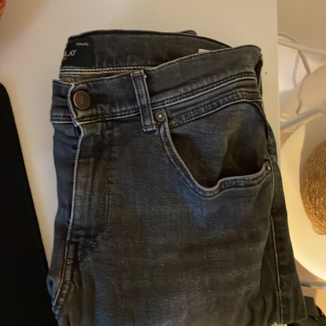 Svarta jeans från Replay Wallys