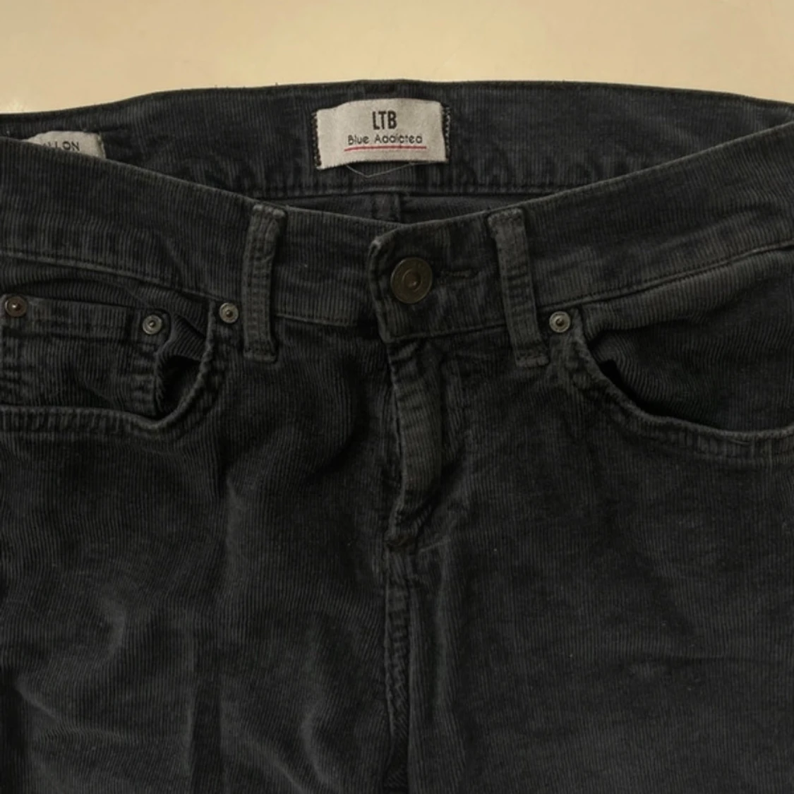 Svarta manchesterbyxor från LTB - 1