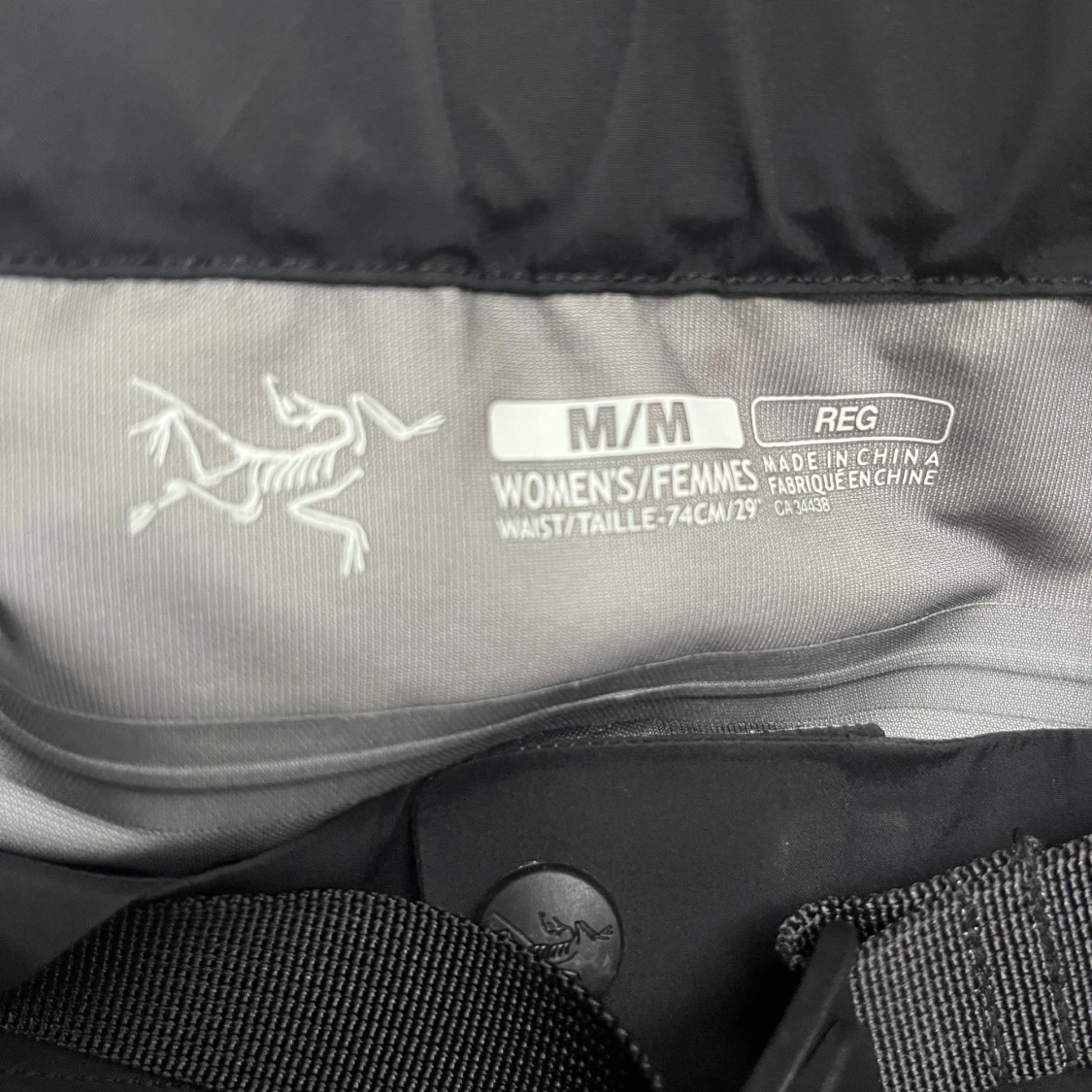 Svarta täckbyxor från Arc'teryx  - 2