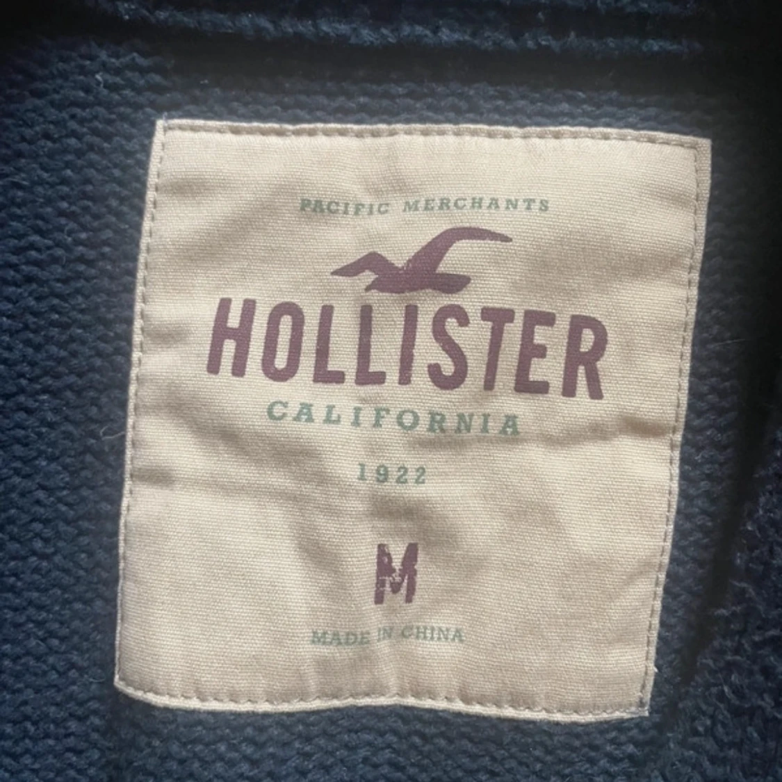 Mörkblå kofta från Hollister - 2