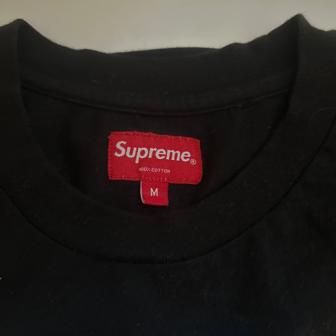 Tunn långärmad sweatshirt från Supreme - 2