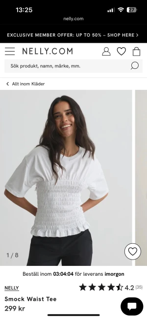 Vit smockad topp - Supersöt vit topp med smockad midja och volangkant❤️skriv för fler bilder eller om ni undrar något 