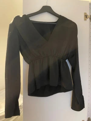 Satin blus  - Jätte fin blus inga defekter
