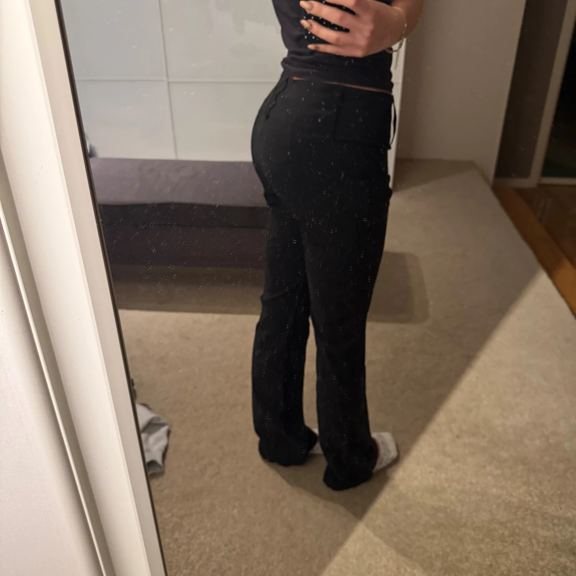 Svarta lågmidjade bootcut byxor - 1