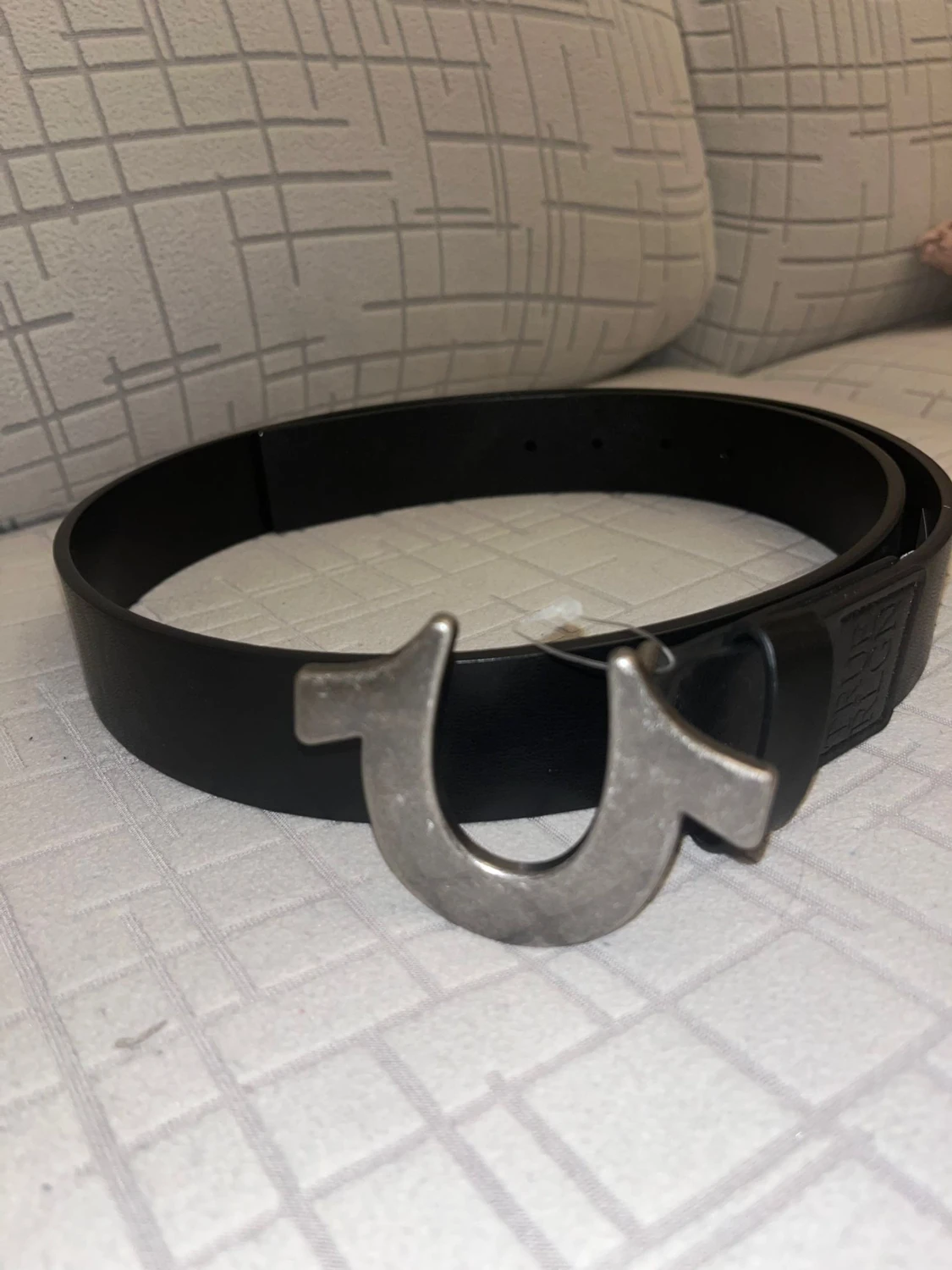 Svart True Religion skärp med hästskospänne