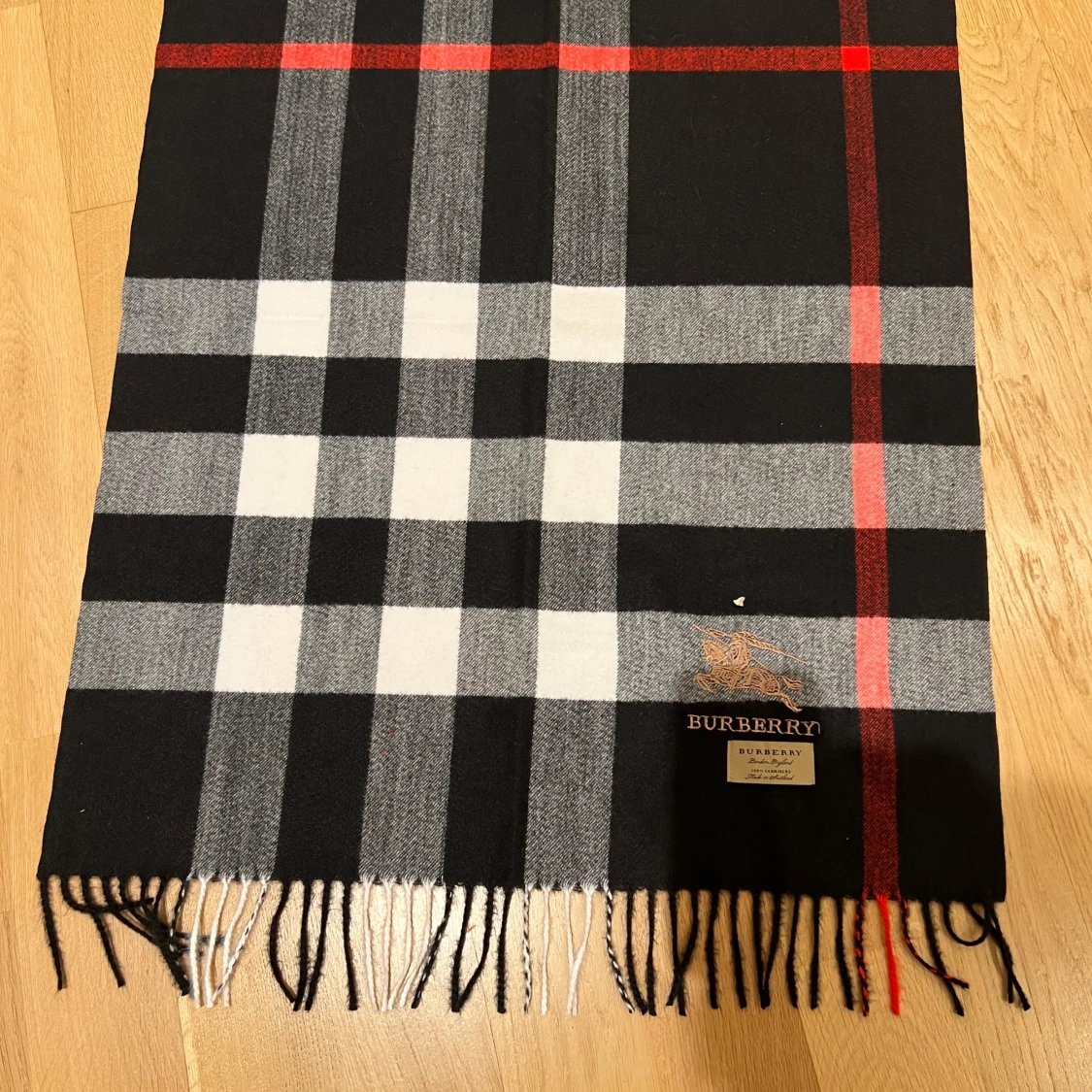 Burberry scarf - 2