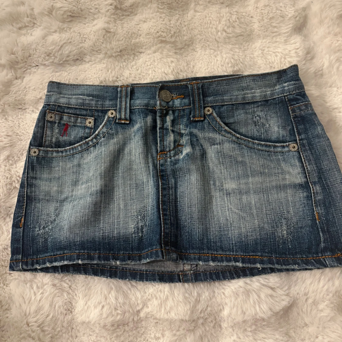 Blå jeanskjol från Terranova