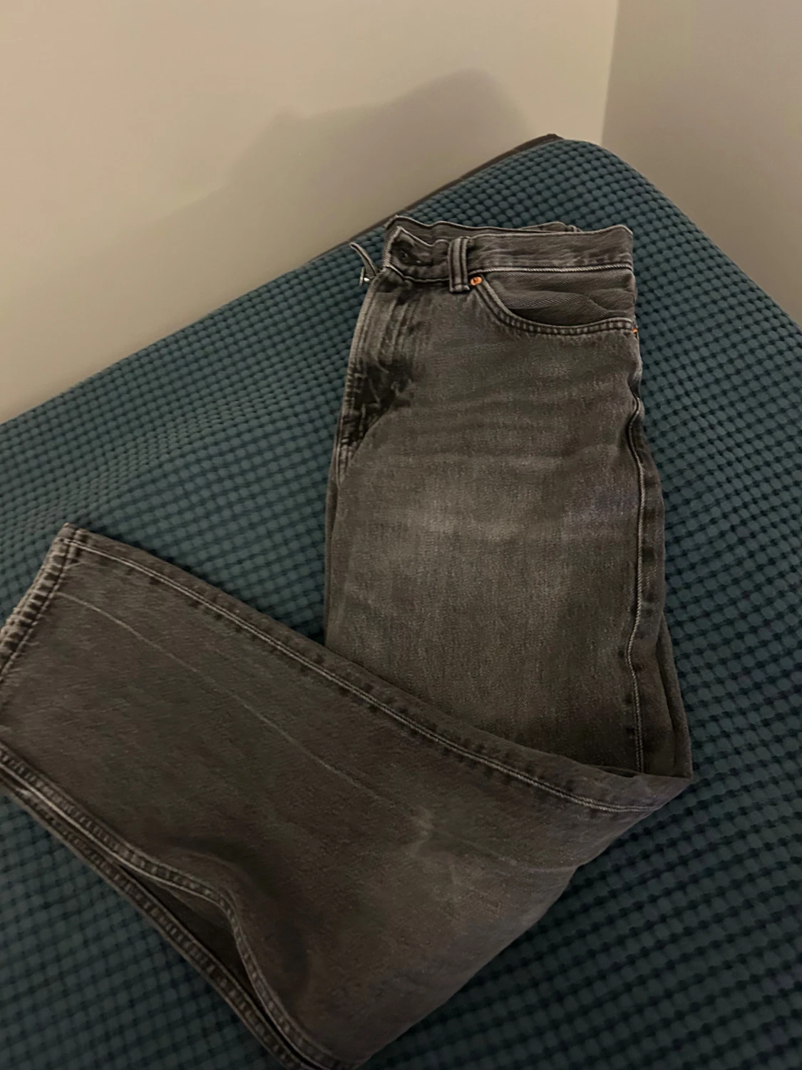 H&M dark grey jeans - 2