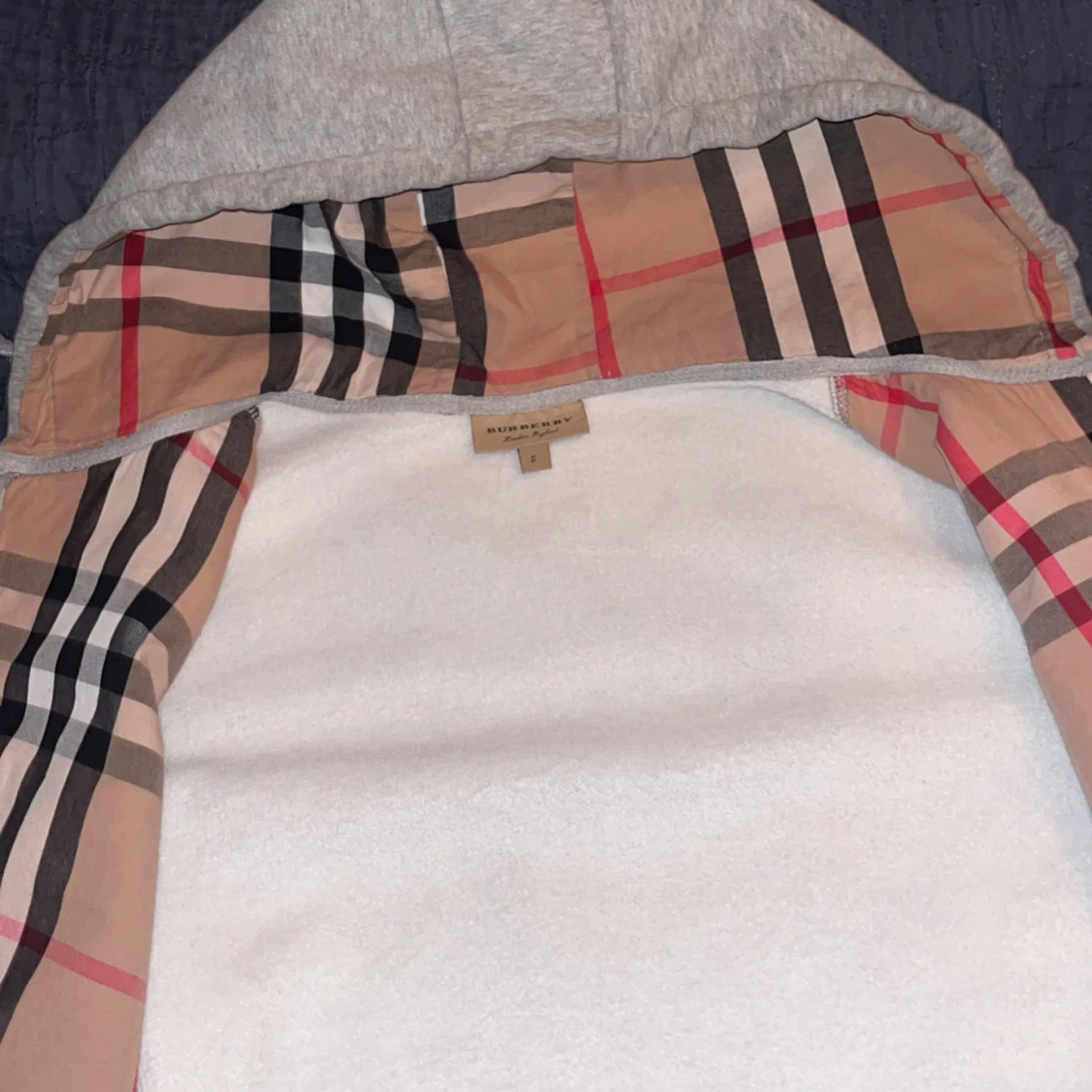 Grå Burberry hoodie med dragkedja - 1