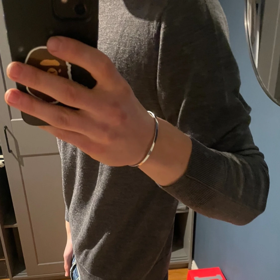 Mörkgrå stickad tröja  - 1