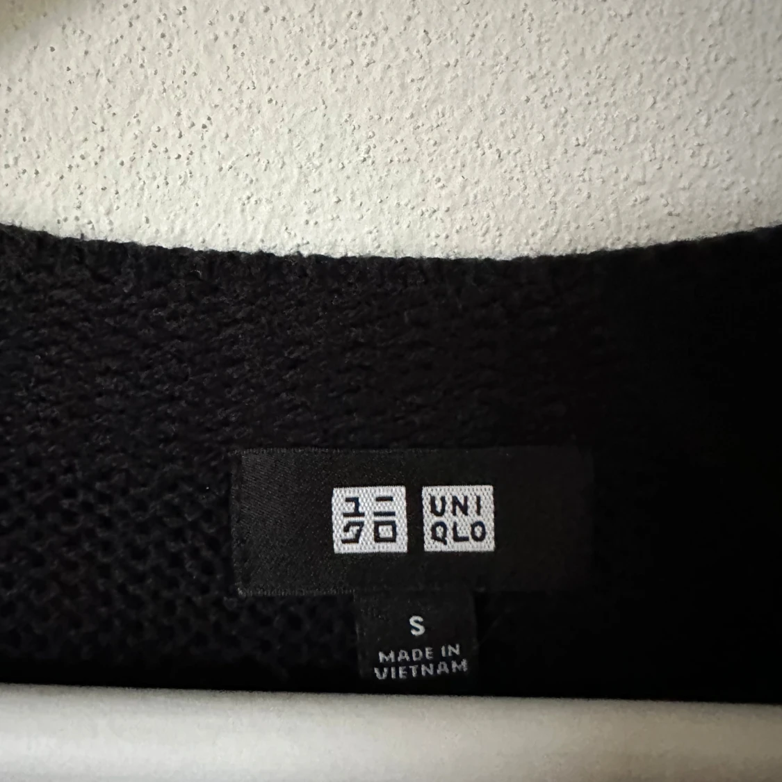 Svart stickad tröja från Uniqlo - 2