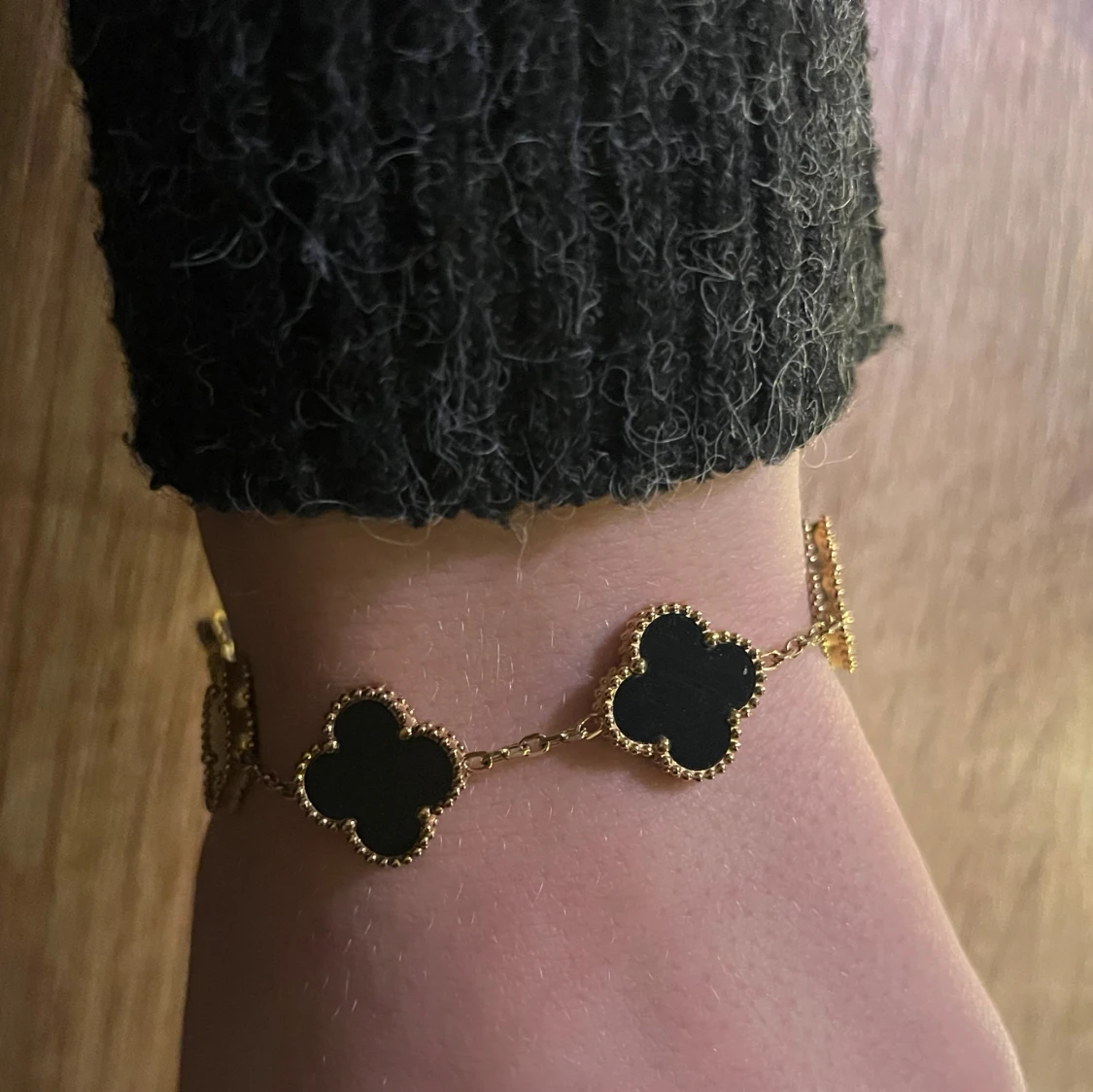 Svart och Guld klöver armband - 1