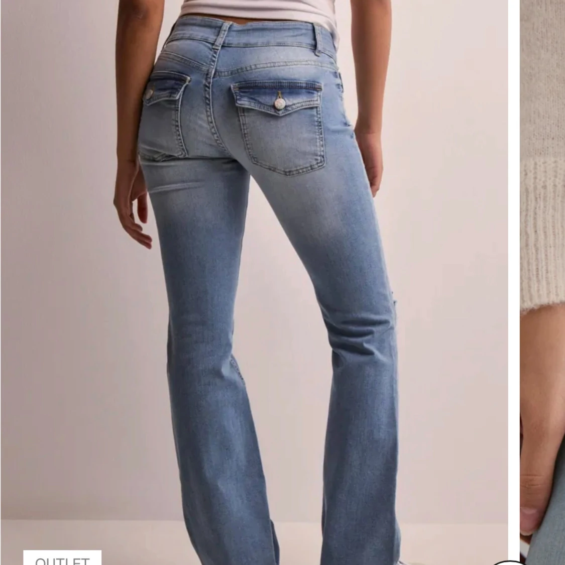 Ljusblå bootcut jeans med slitningar - 2