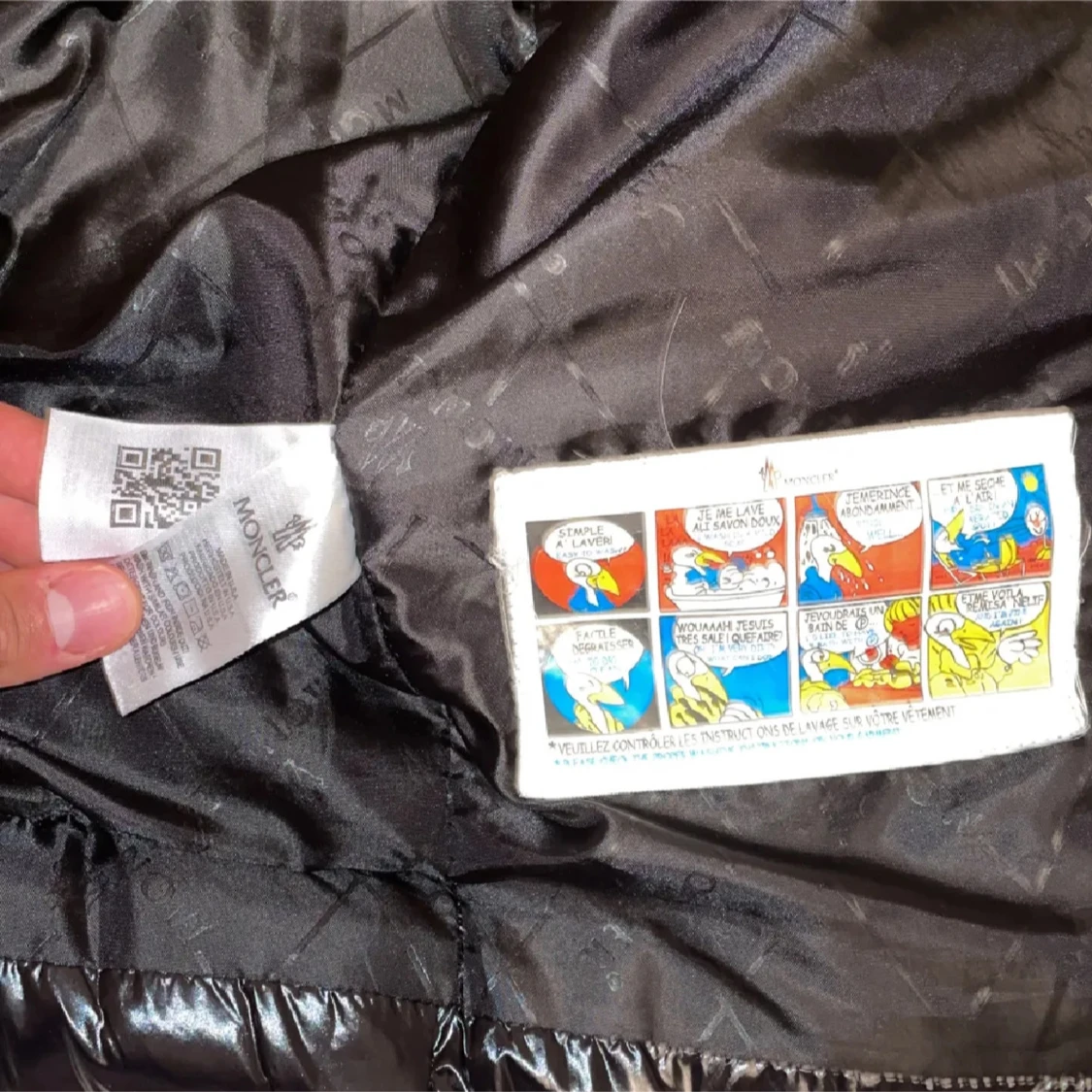 Svart pufferjacka från Moncler - 4