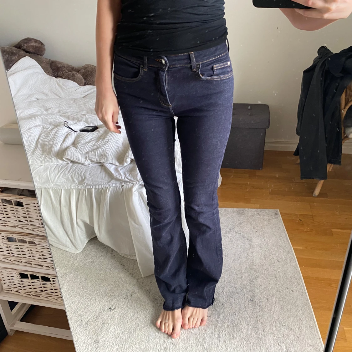 Mörkblå bootcut jeans