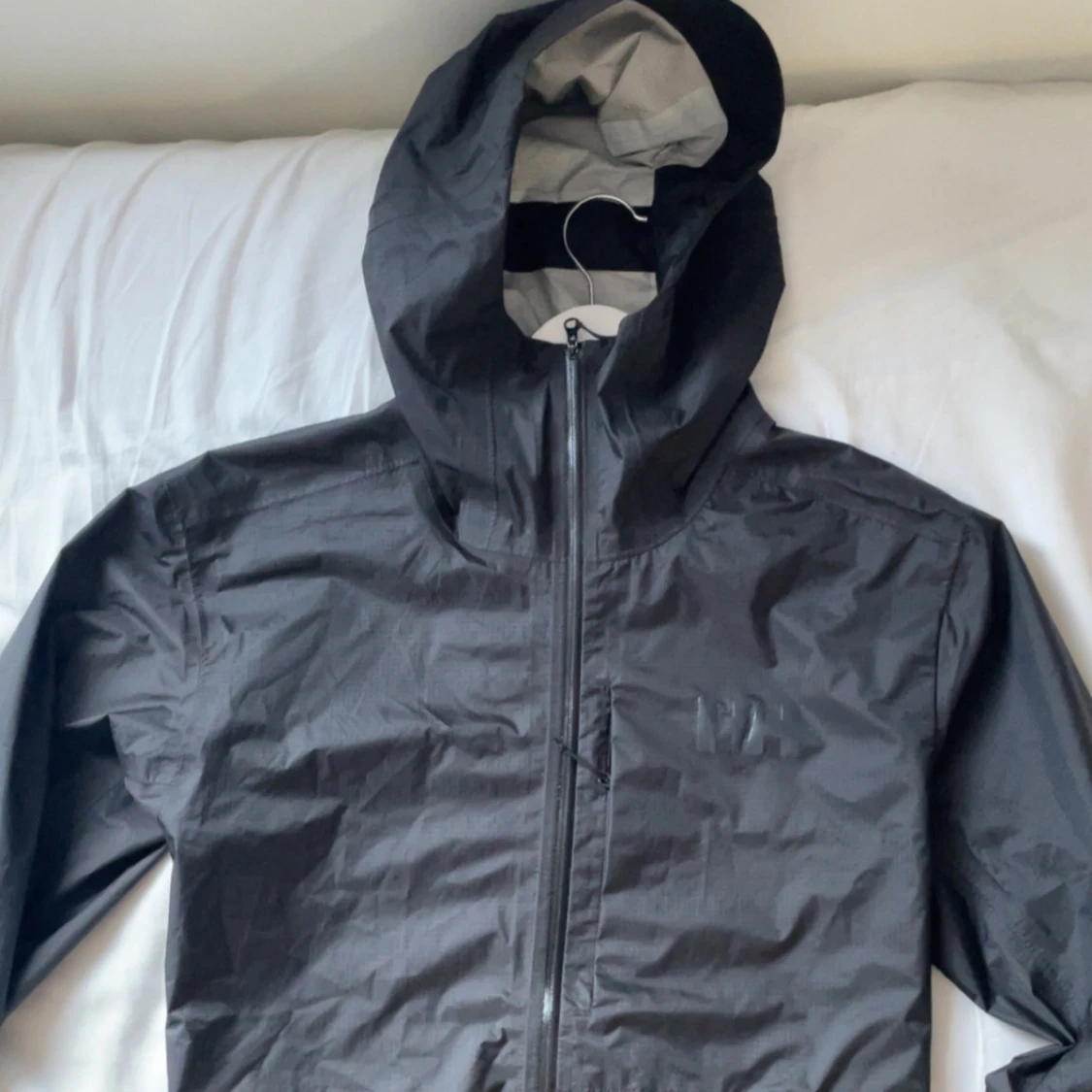 Svart vindjacka från Helly Hansen