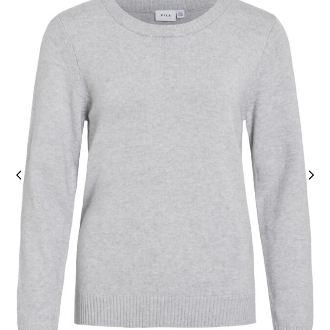 Ljusgrå stickad tröja från Vila