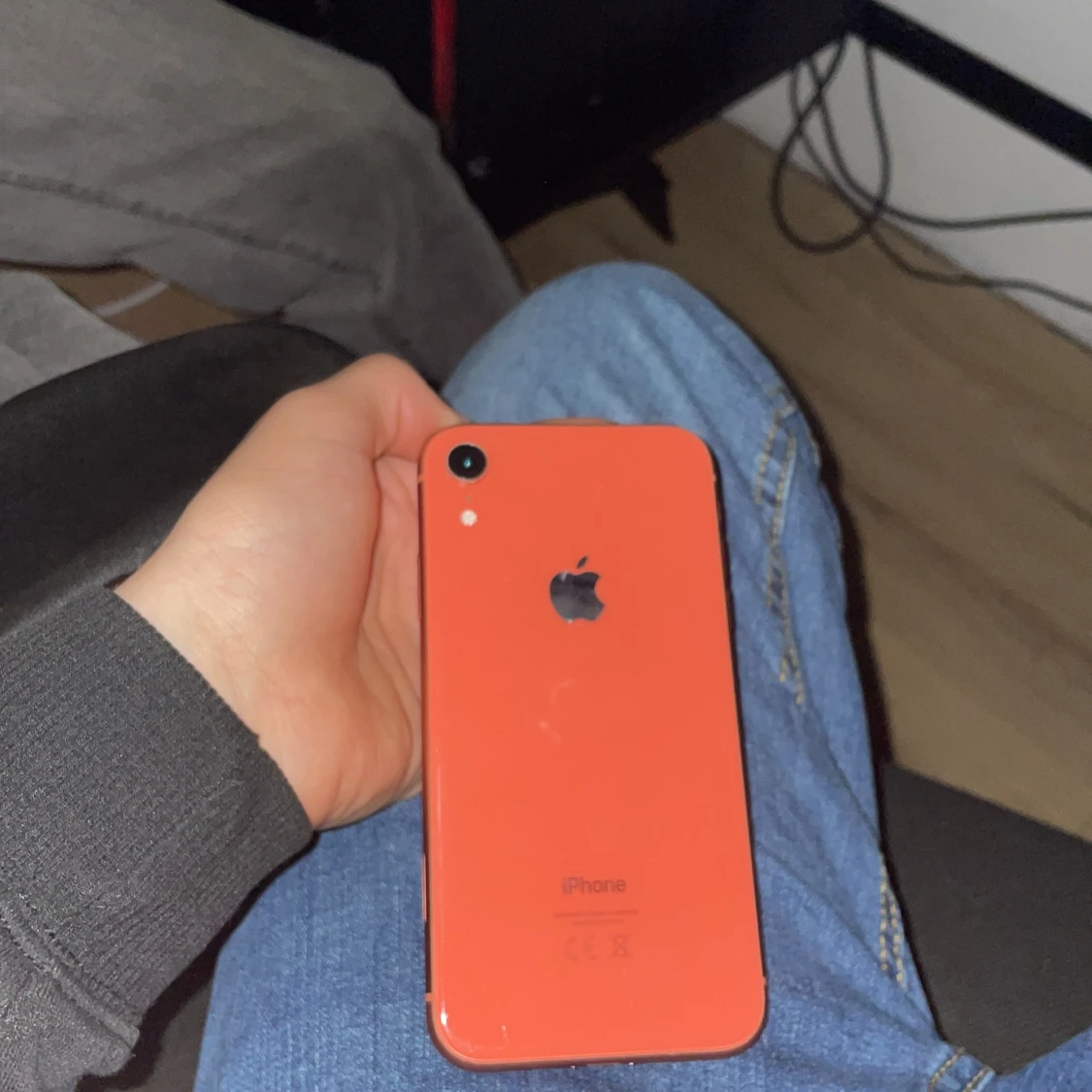 iPhone XR - 1