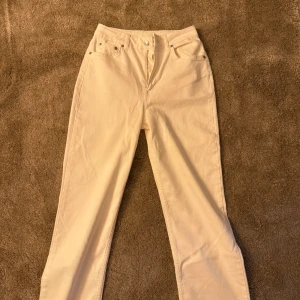 Beiga raka jeans - Vita jeans