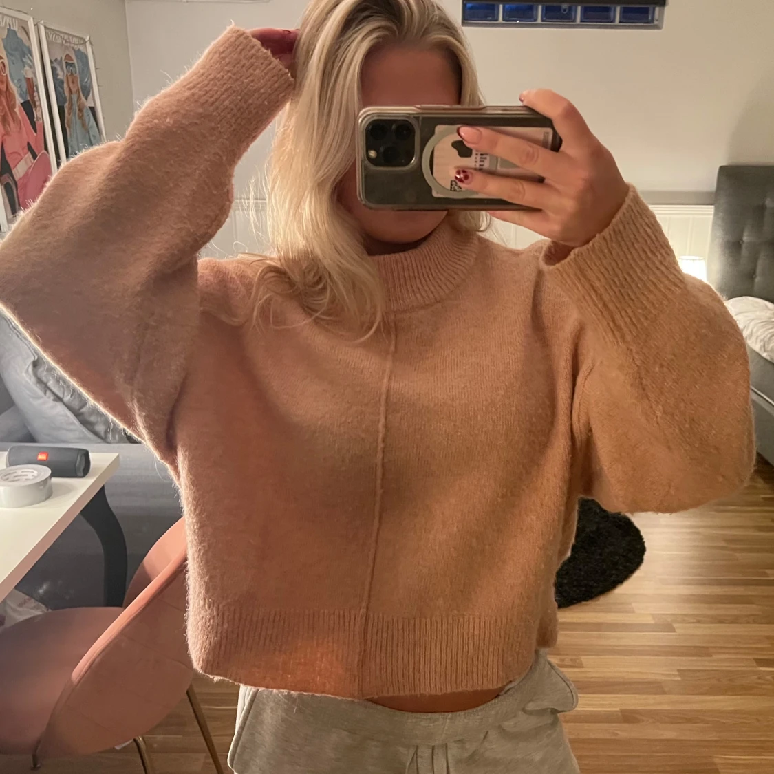 Gammelrosa stickad tröja