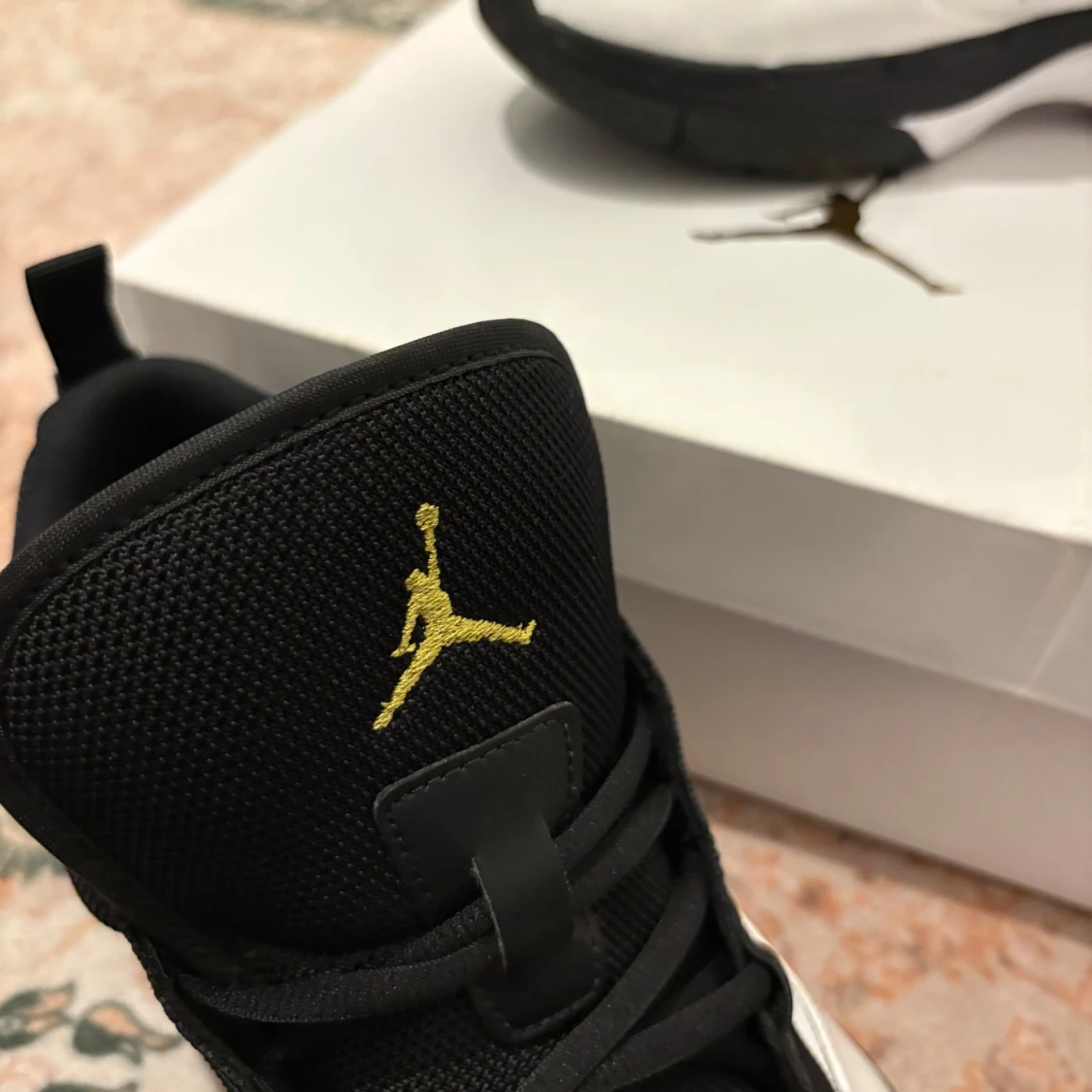 Nike Air Jordan Stay Loyal 3 - 1