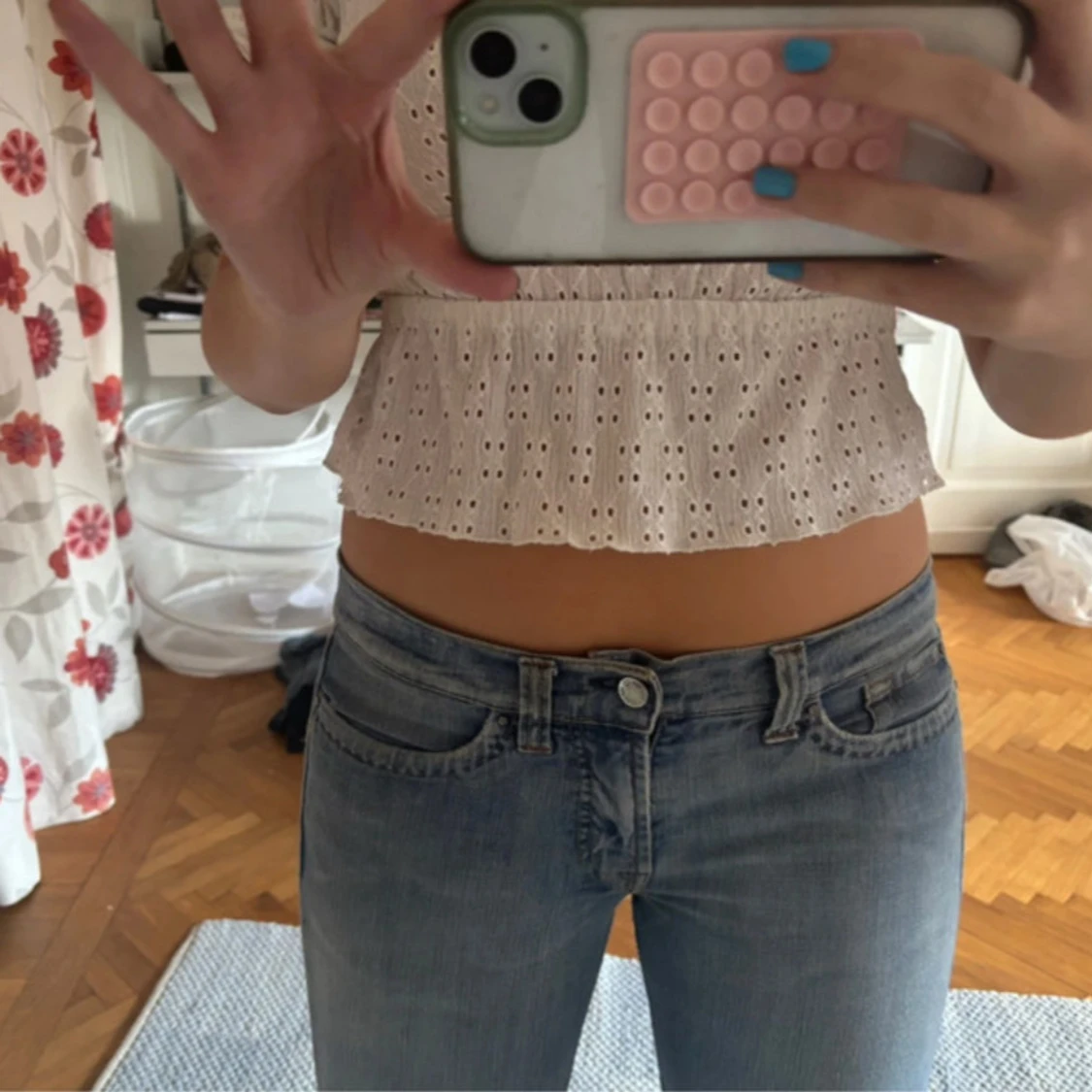 Ljusblå bootcut jeans från S.O.S - 1