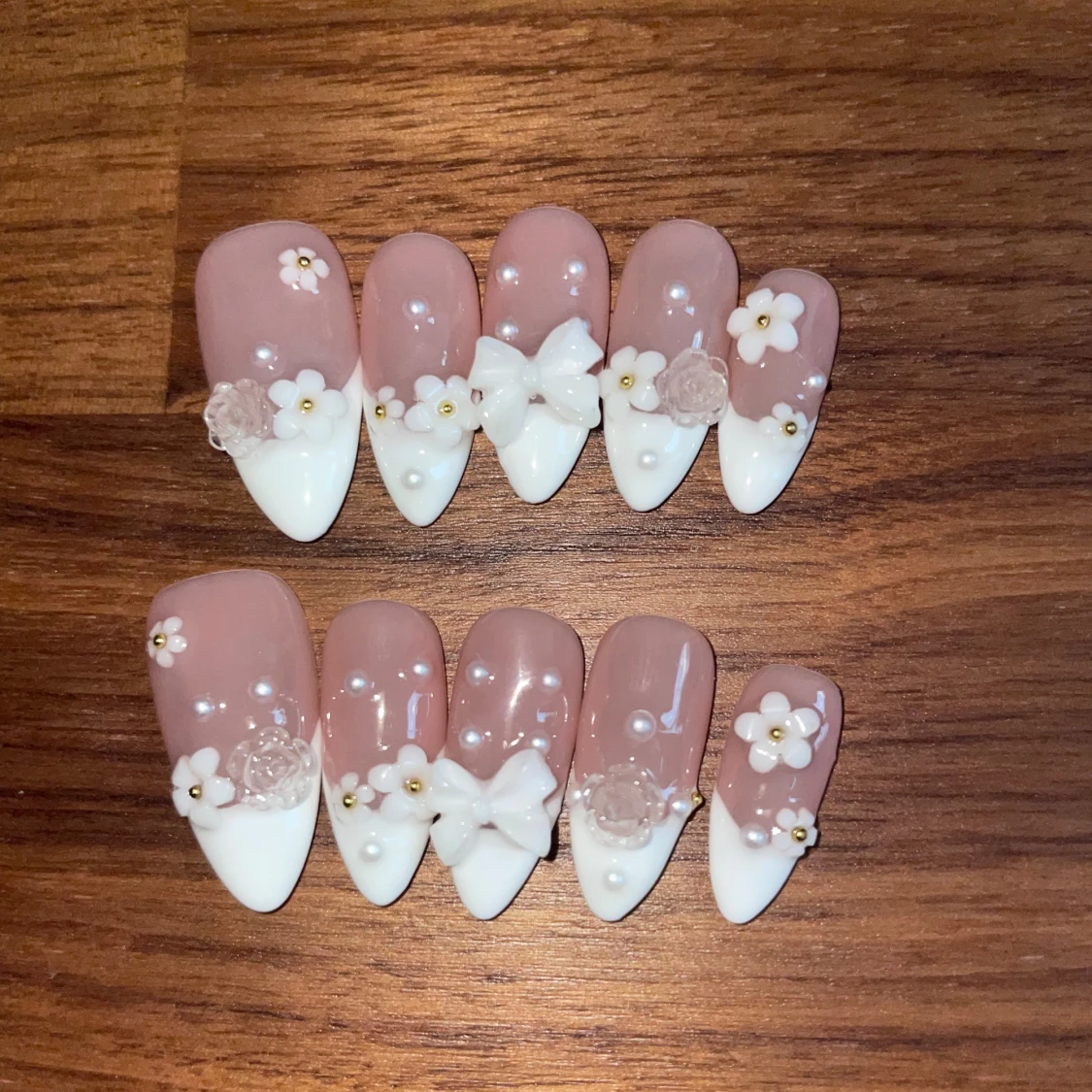 S - Press-on naglar med 3D blommor & pärlor - 2