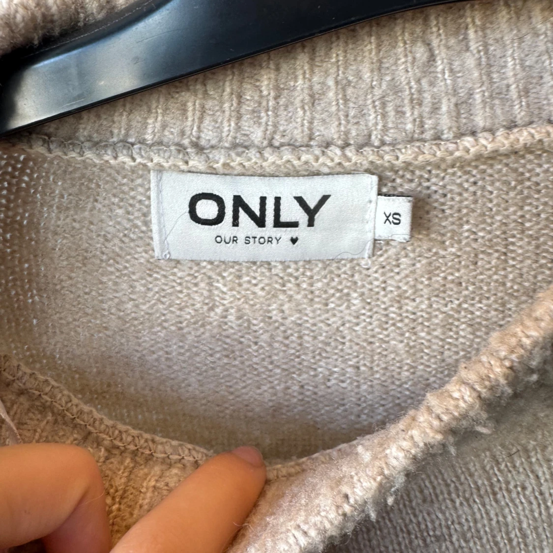 Beige stickad tröja från ONLY - 3