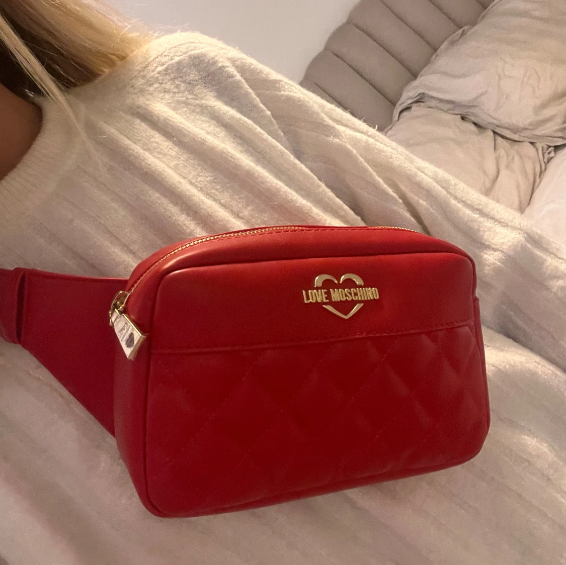 Röd quiltad axelväska Love Moschino - 2