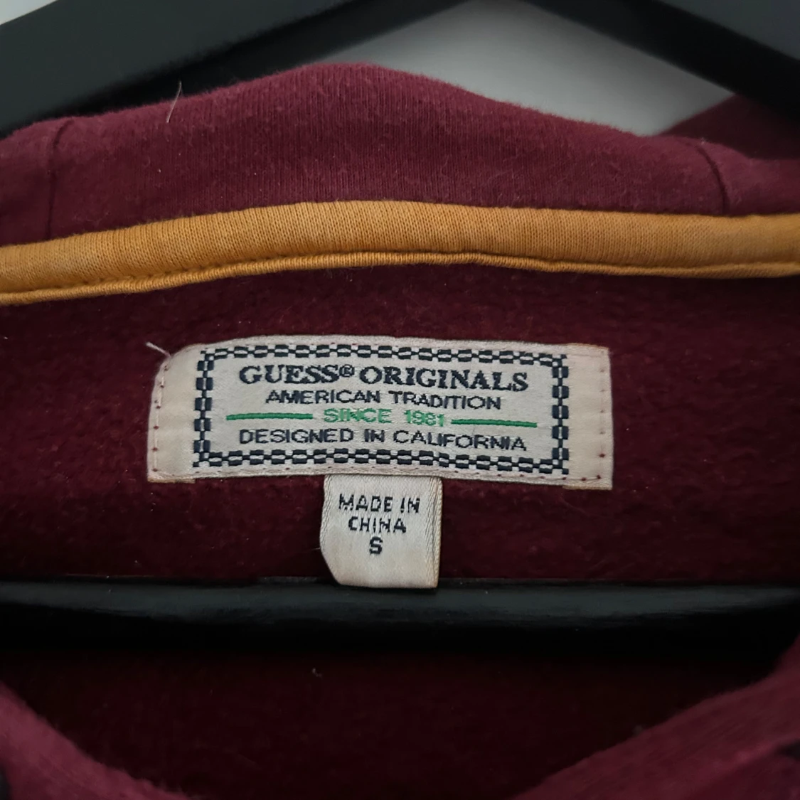 Bordeaux hoodie från Guess Originals - 2