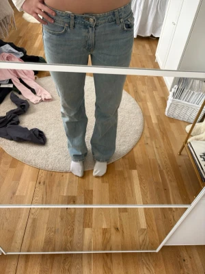 Straight jeans från Zara - Fint skick!