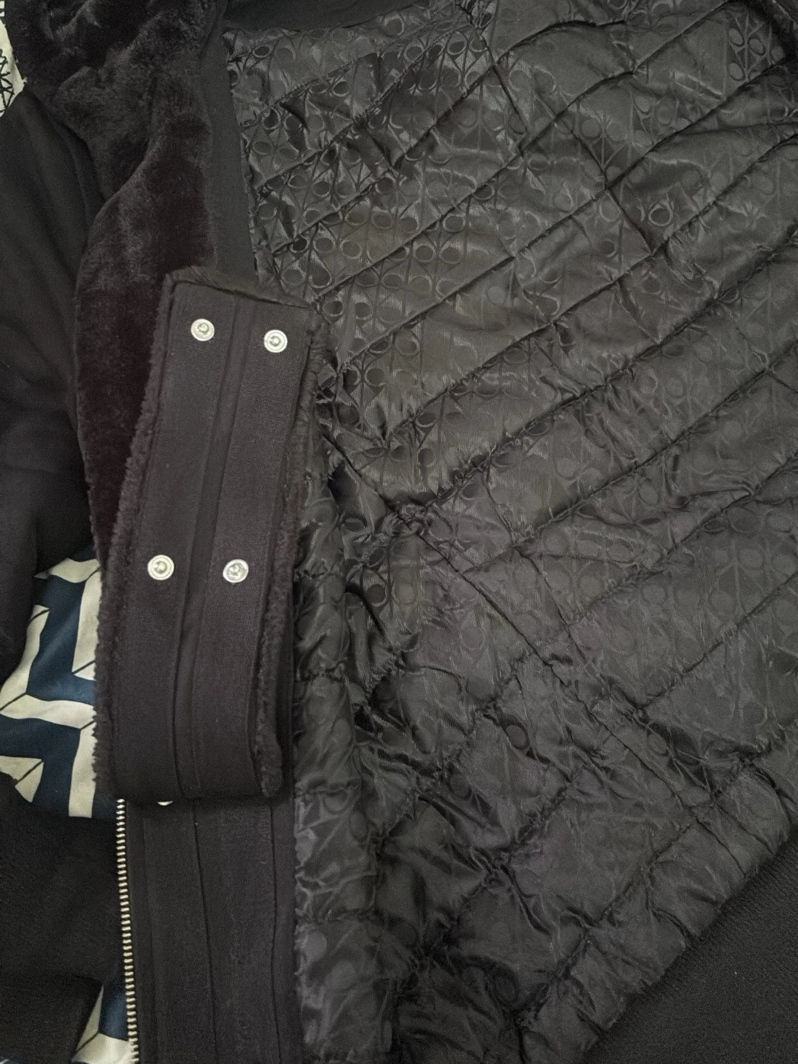 Svart dunjacka från Moose Knuckles - 4