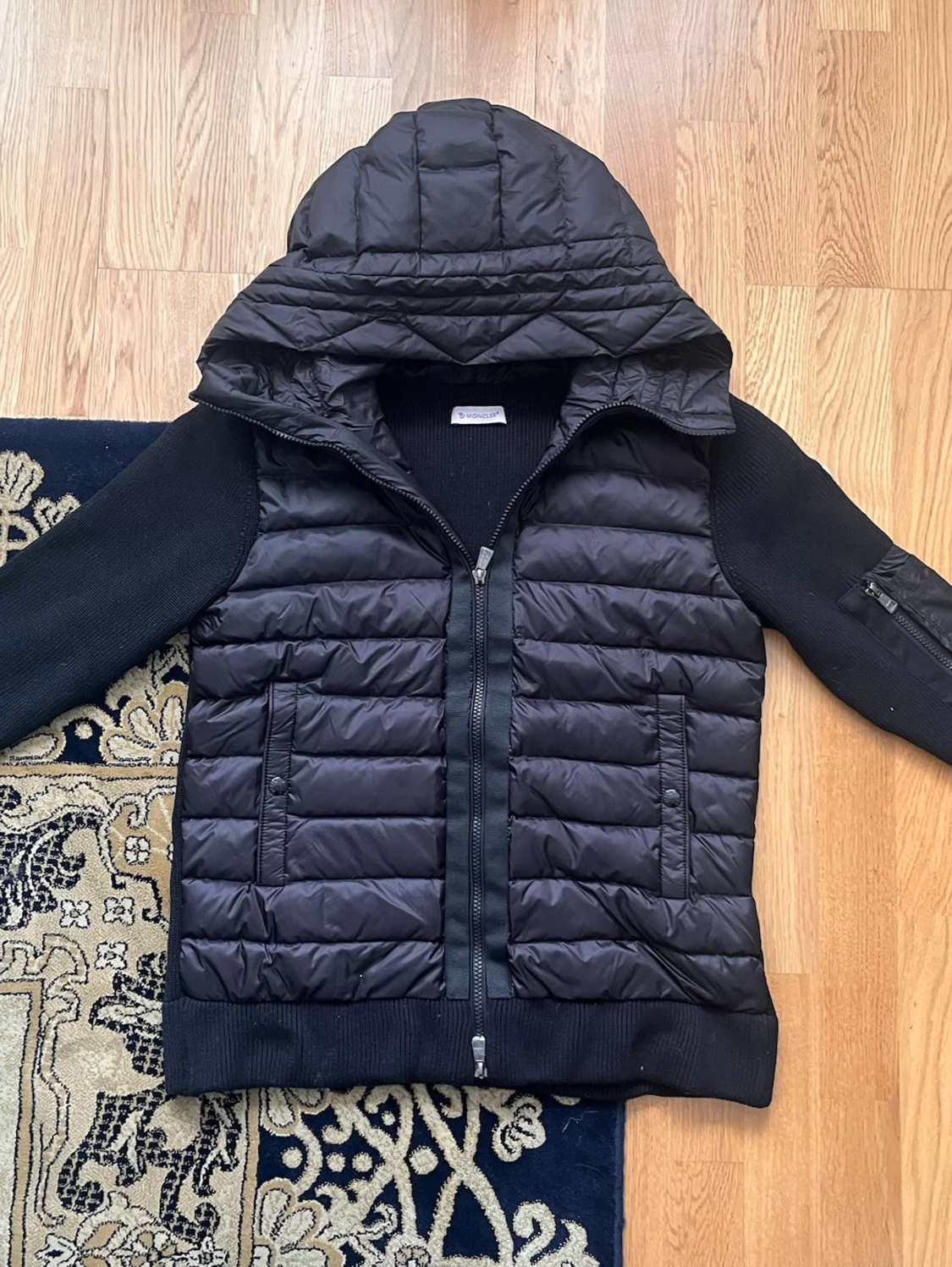 Moncler cardiganjacka i storlek S - Helt Ny - 1