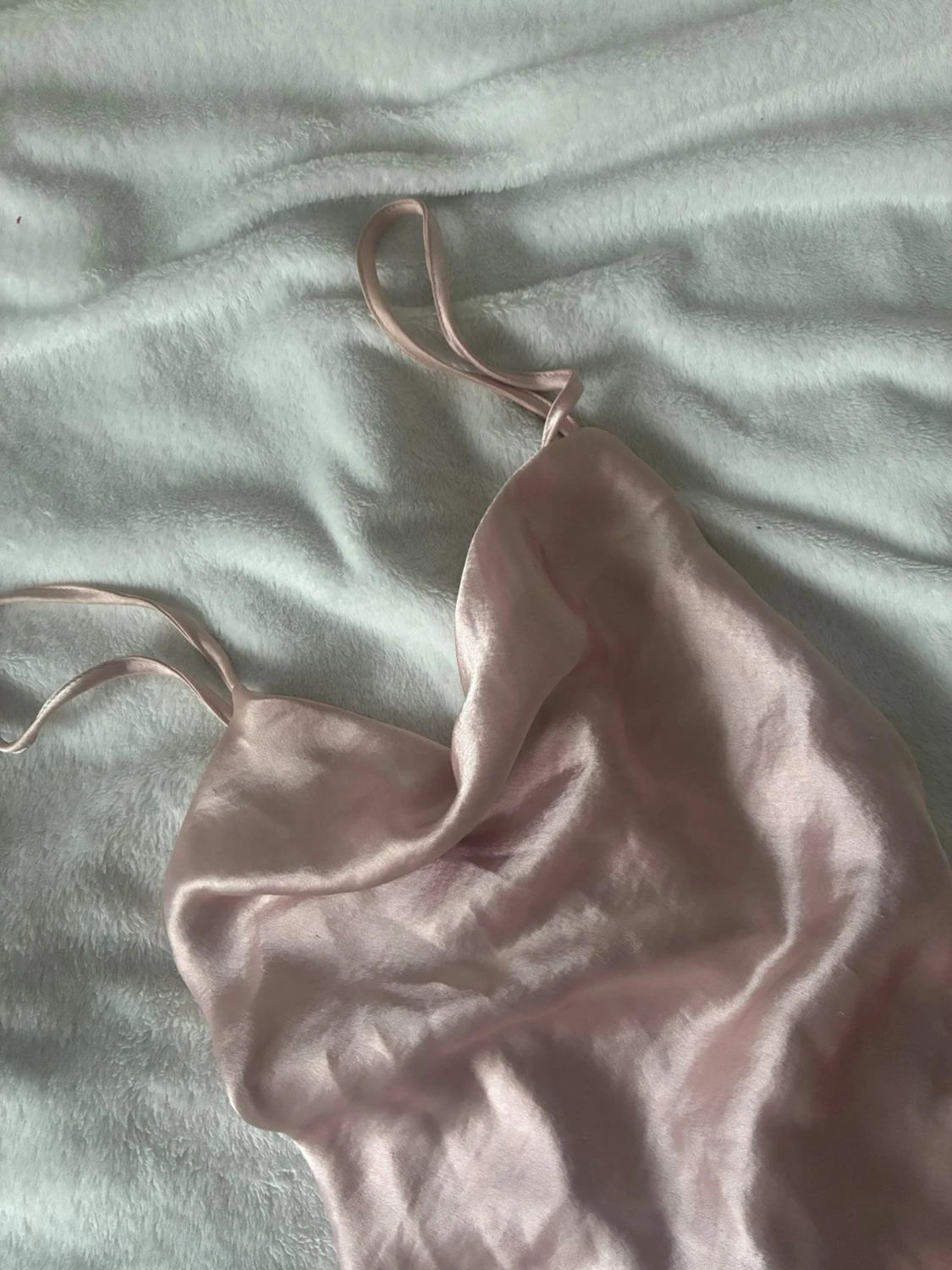 Ljusrosa satin långklänning - 1