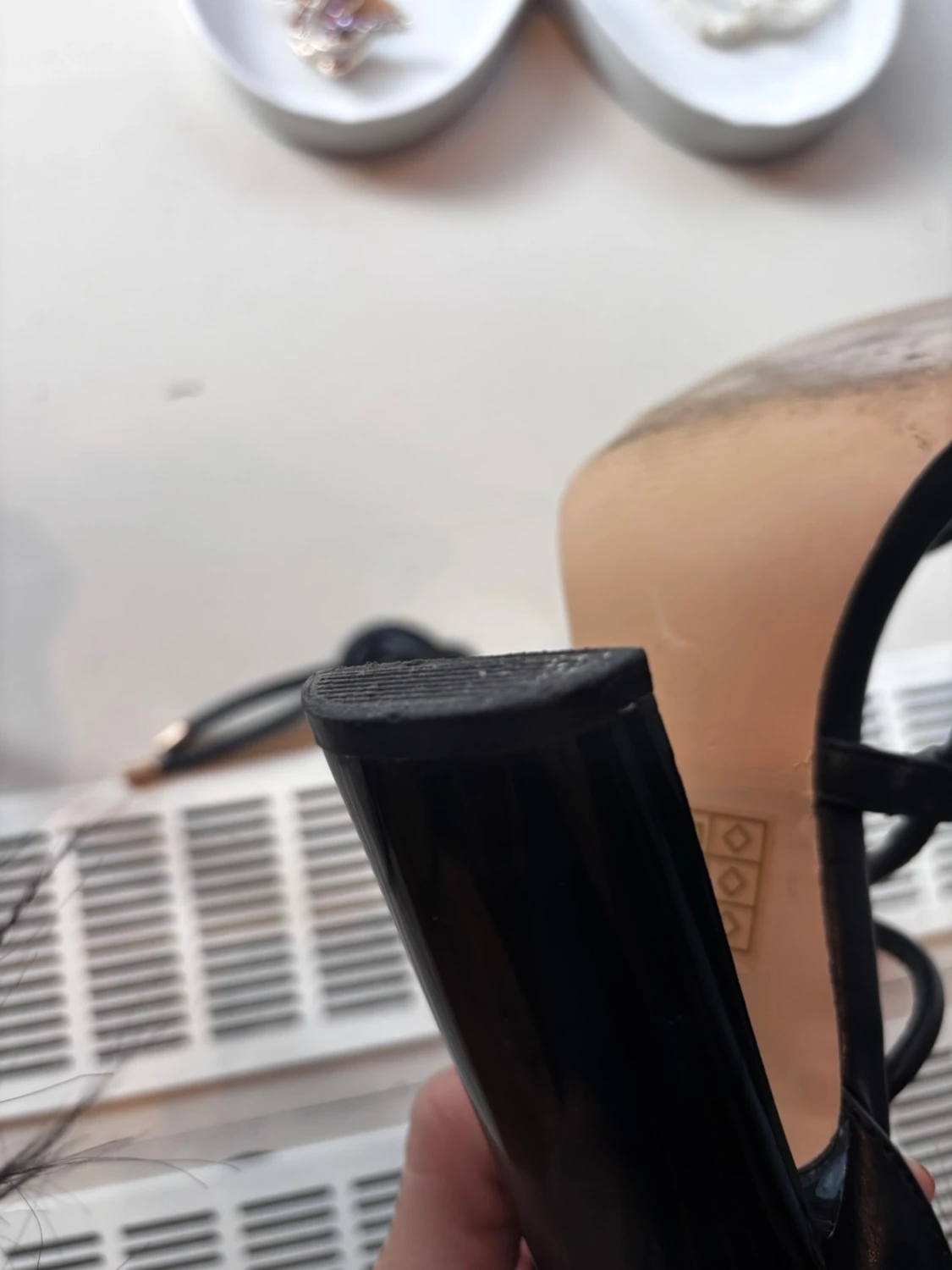 Svarta snörpumps med fyrkantig tå - 1