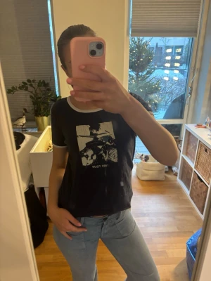 T-shirt - Cool T-shirt från brandy Melville🎸💕