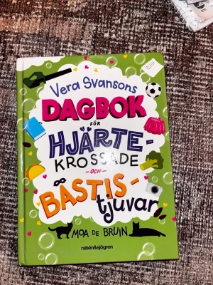 Dagbok för hjärtekrossade och bästis - tjuvar - Pris kan diskuteras! Meddela mig om du vill köpa.