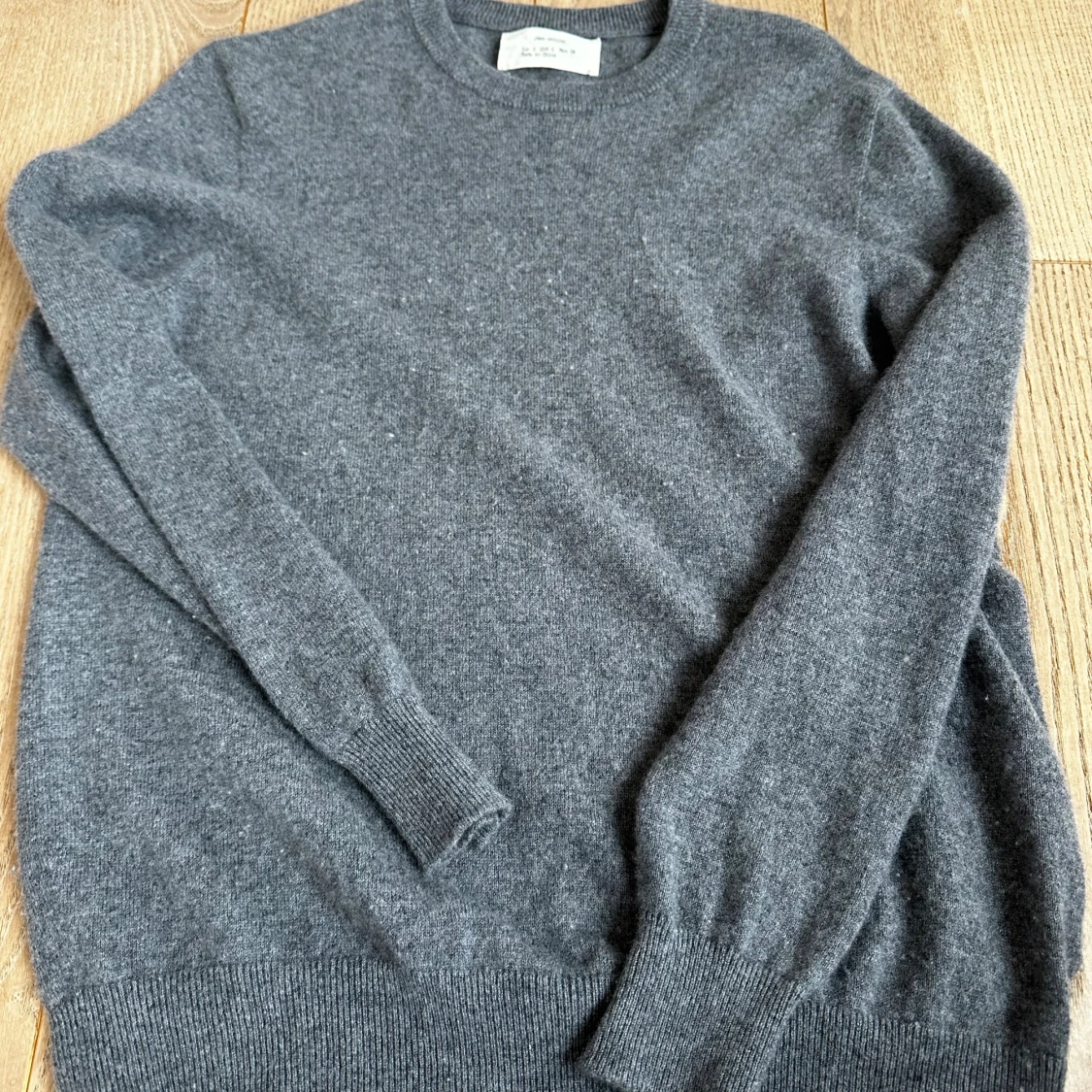 Mörkgrå stickad tröja från Zara Origins kashmir 