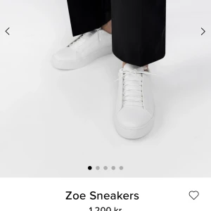 Vita Zoe sneakers i skinn vagabond nya 38 - Vagabond Zoe sneakers i skinn, storlek 38, nya med kartong. Nypris 1200:- 