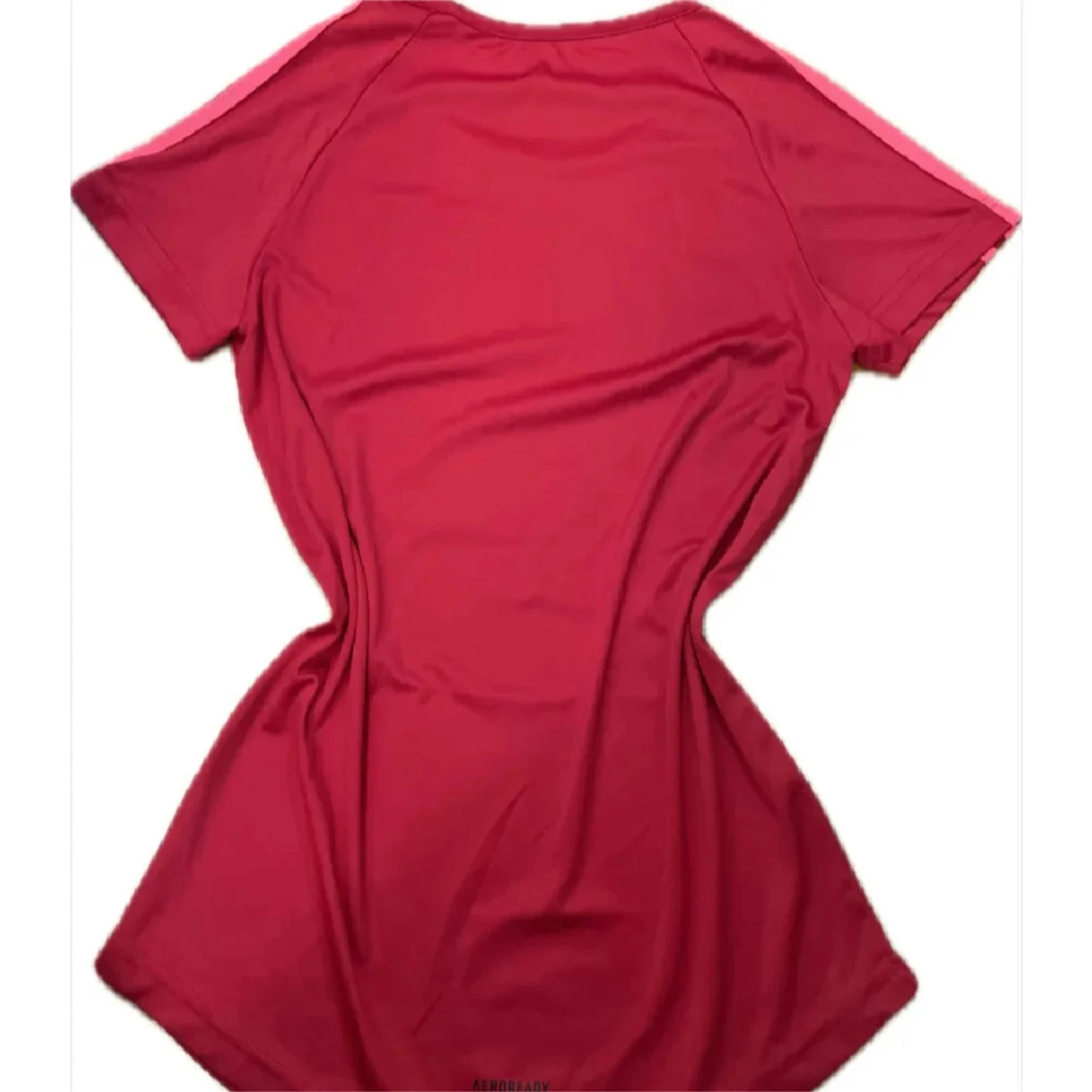 Röd Adidas t-shirt med rosa detaljer - 3