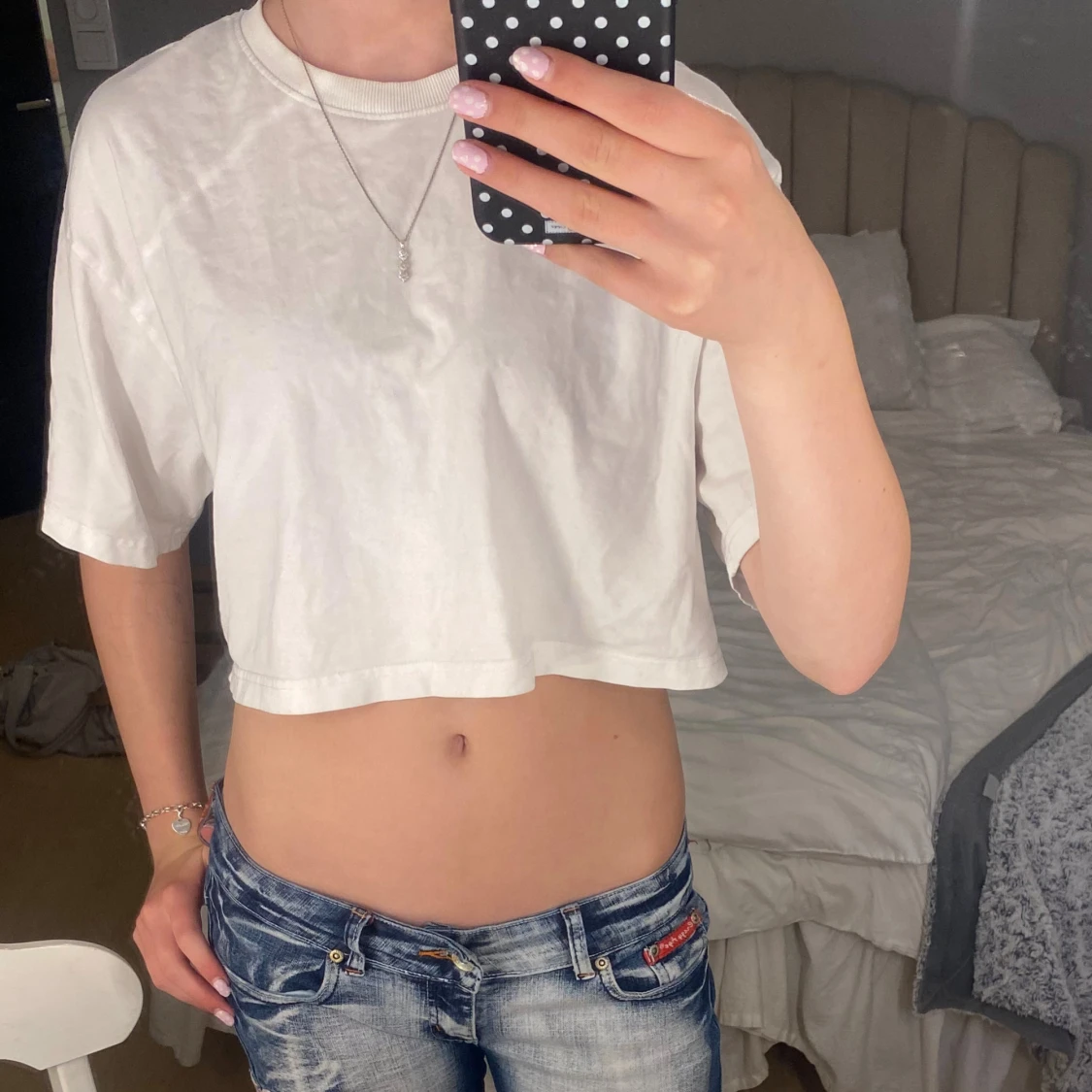 Vit croppad t-shirt från Gina Tricot