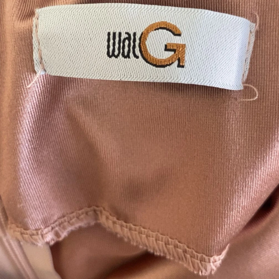 Rosa satinklänning från WalG - 1