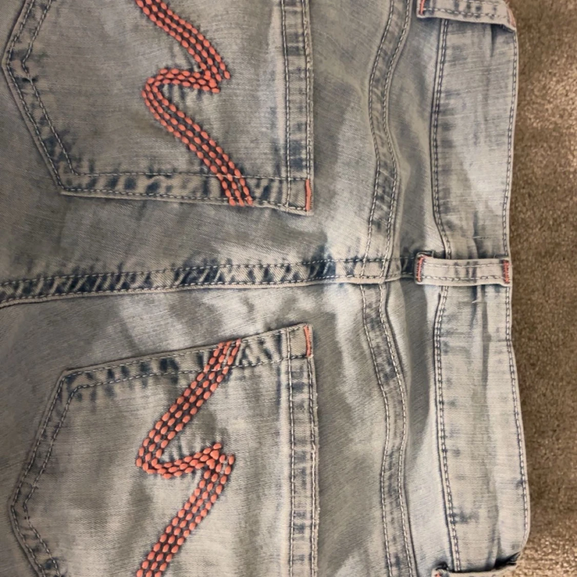 Ljusblå ripped jeans från Nelly - 1