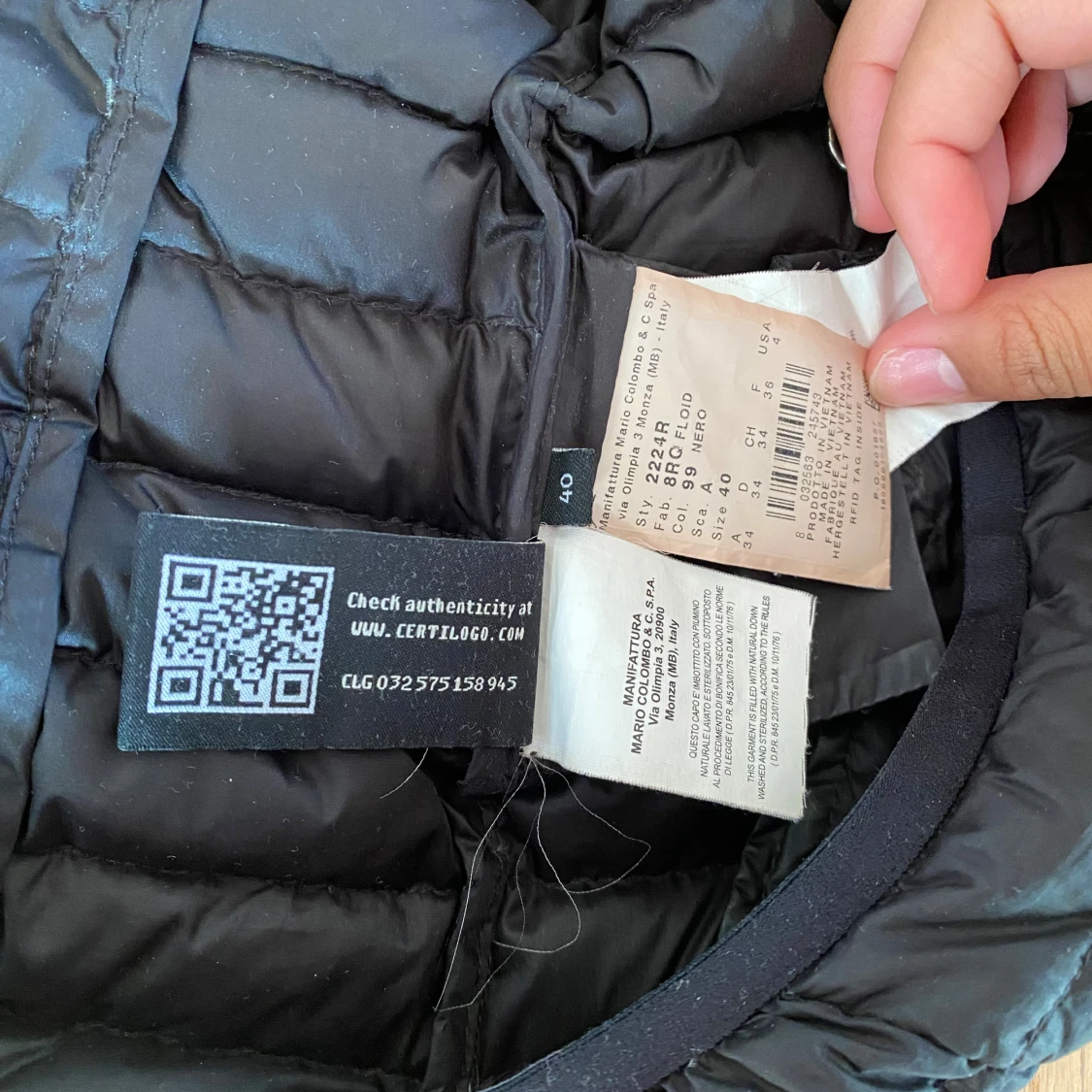 Svart dunjacka från Colmar - 4