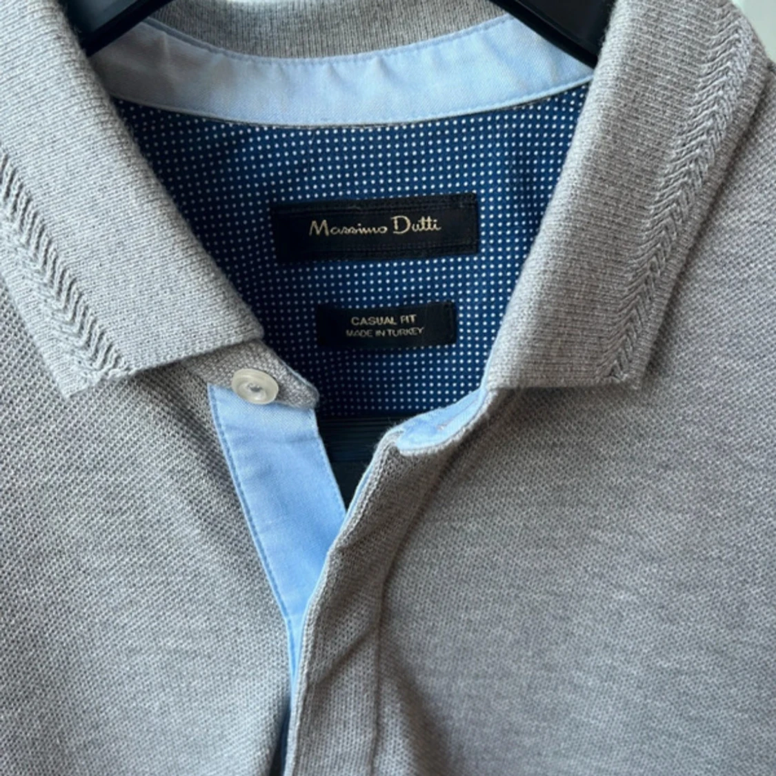 Grå/beige pikétröja från Massimo Dutti - 3