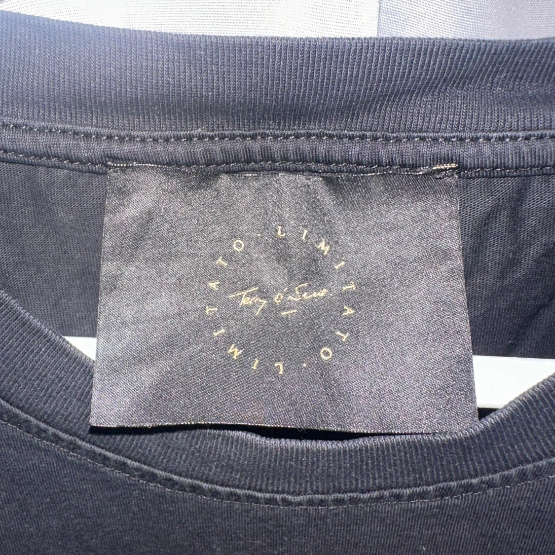 Svart Limitato t-shirt med print - 2