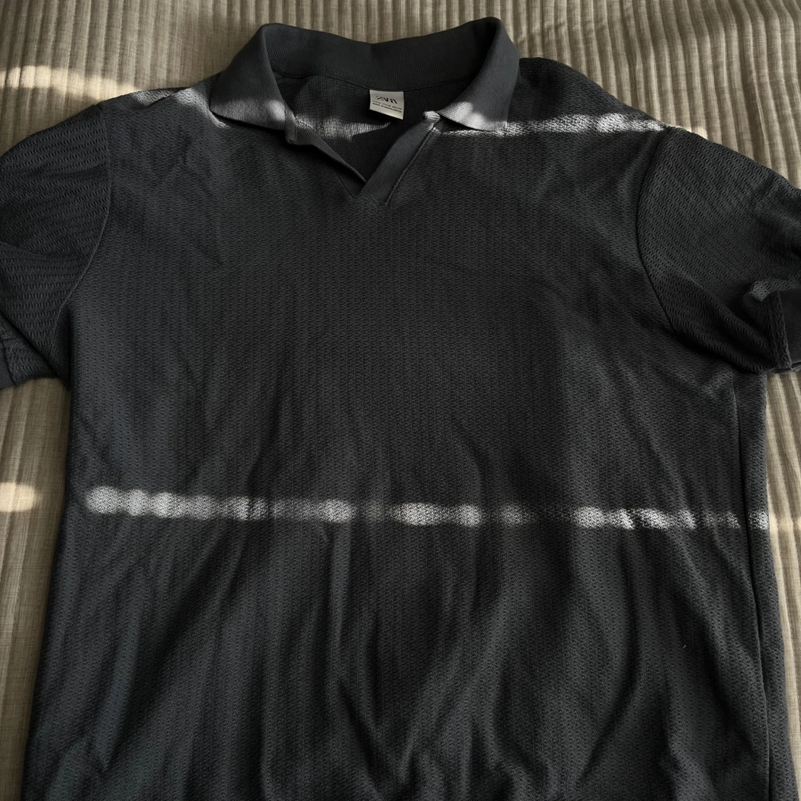 Blå piké t-shirt från Zara, storlek L passar M - 3