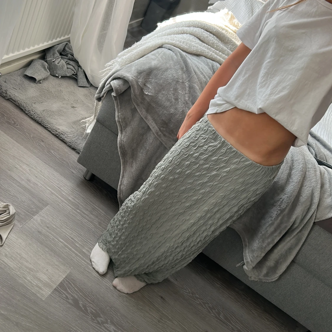 Grön lång kjol från pull n bear